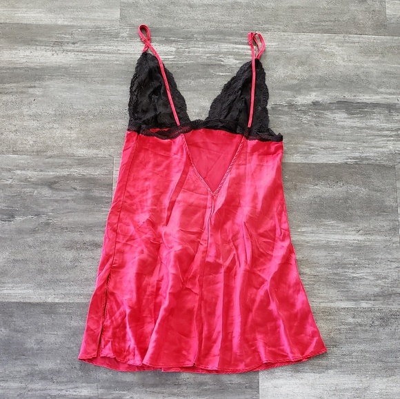 Red Black Babydoll VS Lingerie Nightie - Picture 2 of 3